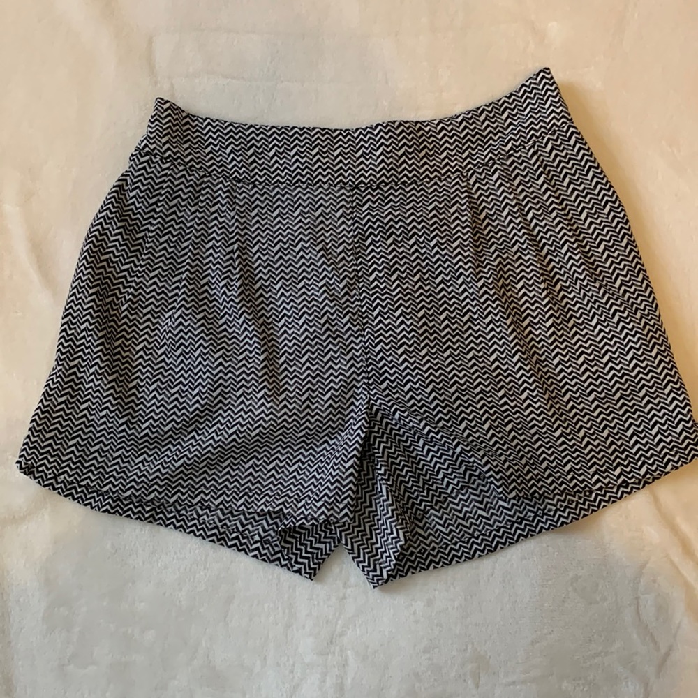 Flowy Shorts. American Eagle. Size M.